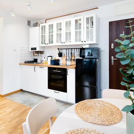 Apartment Parkowa 3 *